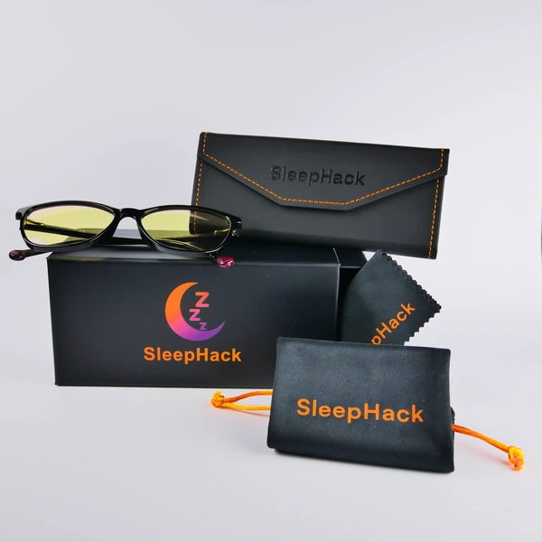 Zestaw SleepHack Edge Cat Eye Day: okulary, pudełko, twarde i miękkie etui oraz ściereczka